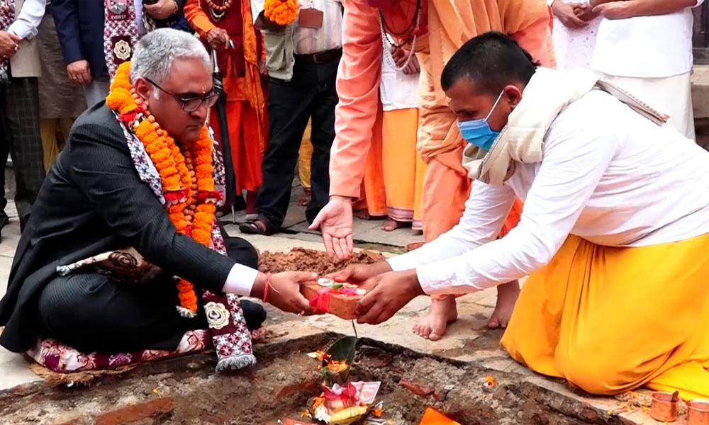 पशुपतिमा राममन्दिरको पुनर्निर्माण शुरु हुँदै, पशुपति क्षेत्रबाट साधुसन्तलाई विस्थापित नगराउने पर्यटनमन्त्रीको दाबी (भिडियाे)