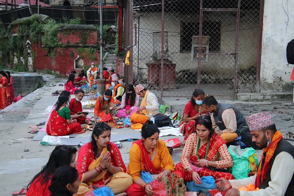 आज ऋषिपञ्चमी, गौरिघाटमा स्नान गरी सप्तऋषिको पूजा गर्दै ब्रतालु (तस्बिर र भिडिओ)