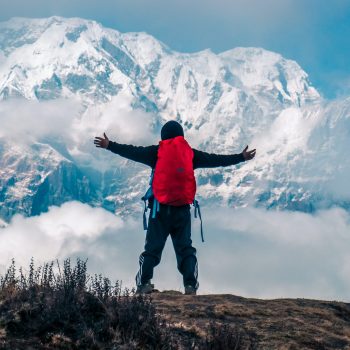 अन्नपूर्ण आधार शिविर पदमार्गमा संरचना अभाव