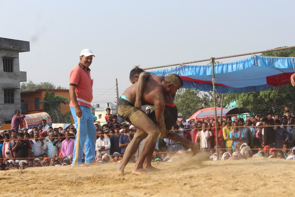 कुस्ती प्रतियोगितामा भारतीय पहलमानको वर्चश्व