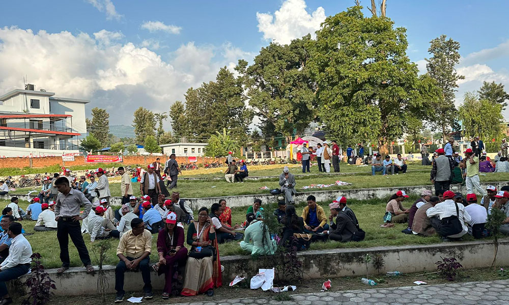 एमाले कर्णाली अधिवेशन : ९ घण्टापछि बन्दसत्र सुरु, सहमति नजुट्दा महासचिव पाेखरेल फर्किए काठमाडौं