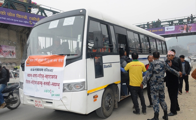 सशस्त्र प्रहरीको पनि निःशुल्क बस सेवा काठमाडौंमा तीन दिनसम्म चल्ने