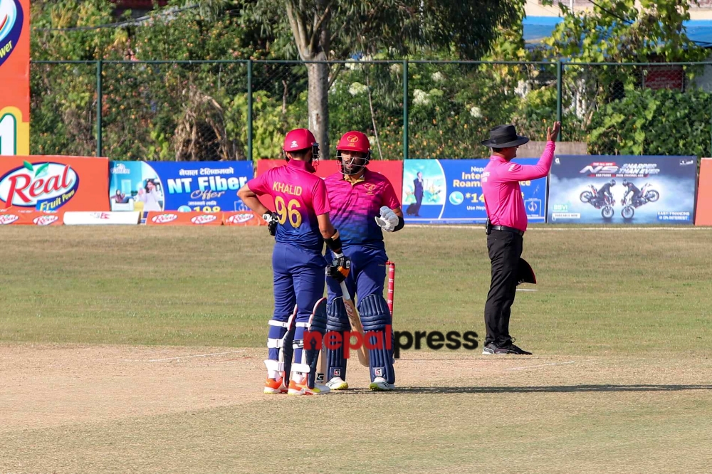 त्रिकोणात्मक श्रृंखलाः हङकङसँग हारका बाबजुद यूएई फाइनलमा, नेपालसँग उपाधिका लागि भिड्ने