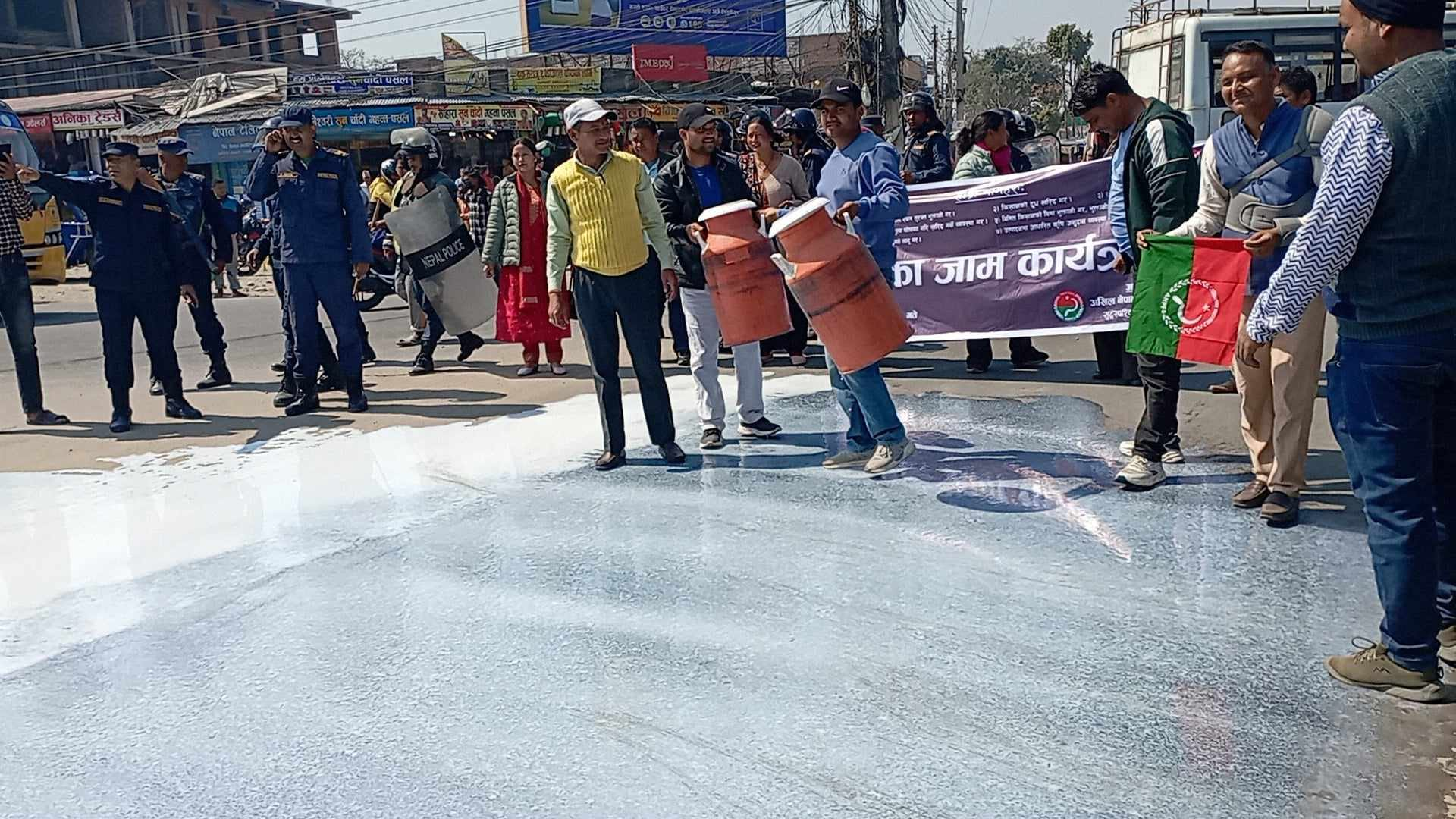 सरकार र केन्द्रीय दुग्ध सहकारी संघबीच पाँच बुँदे सहमति, आन्दोलन स्थगित