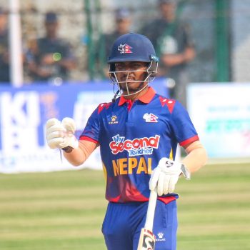 कप्तान रोहित आउट, २० रनमा ३ विकेट गुमायो नेपालले
