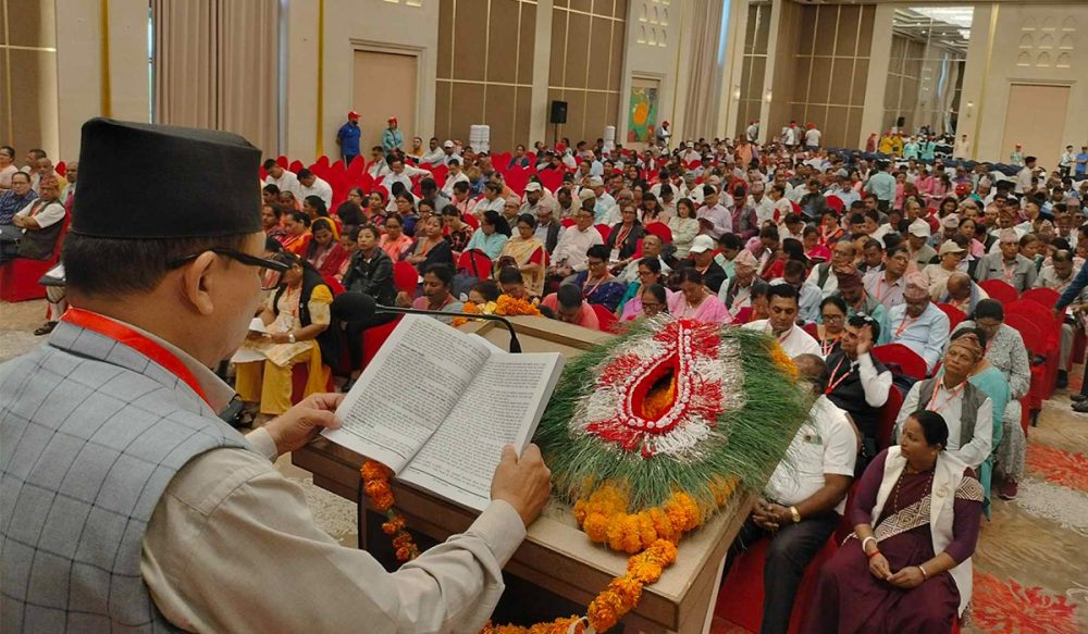 एमाले रुपन्देहीमा नेतृत्वको रस्साकस्सी, सर्वसम्मत बनाउन शीर्ष नेताहरूको दबाब