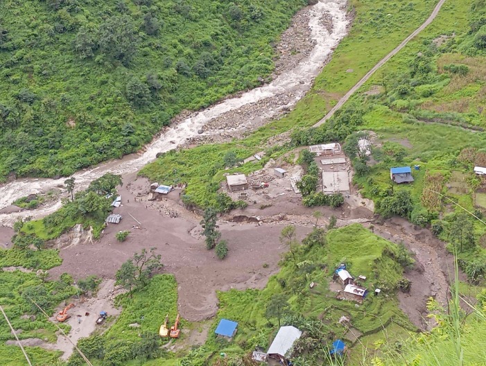 धार्चे पहिरो: बेपत्ता थप एक युवकको शव सात दिनपछि भेटियाे