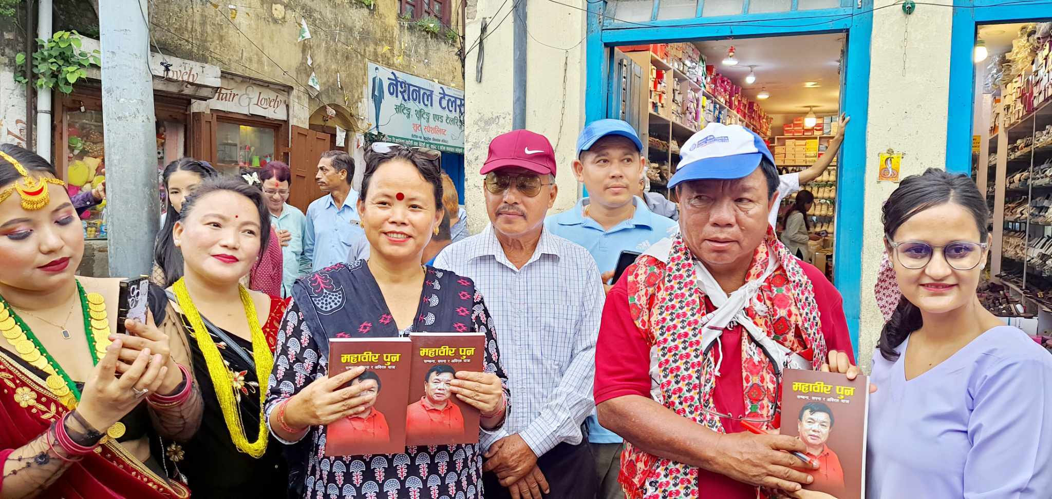 महावीरको दुई सय दिनः १० हजार किलोमिटर यात्रा, १ लाख २५ हजार किताब बिक्री