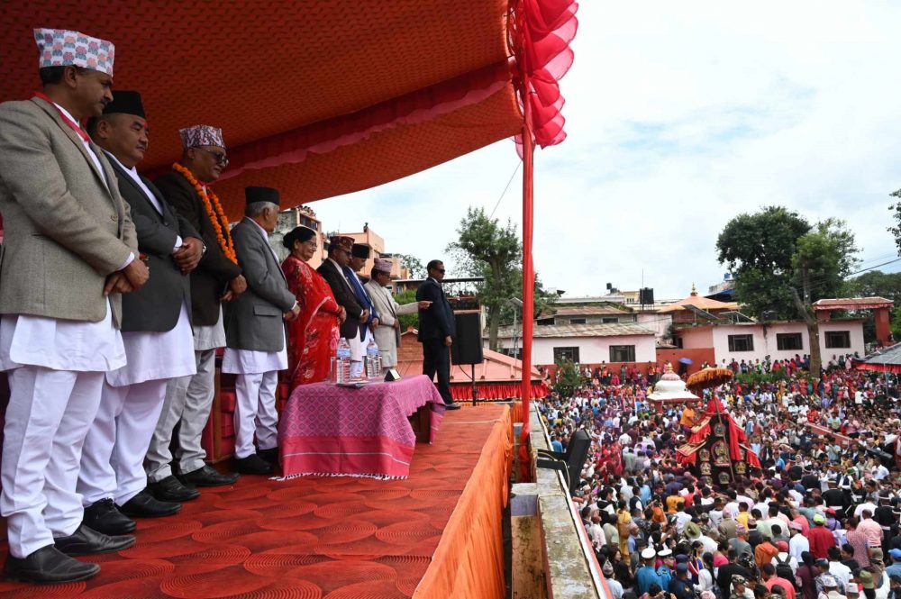 राष्ट्रपति पौडेलद्वारा भगवती रथजात्रा अवलोकन