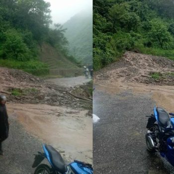 घोप्टेभीरमा लेदोसहितको पहिरो, काठमाडौं जाने बाटो बन्द