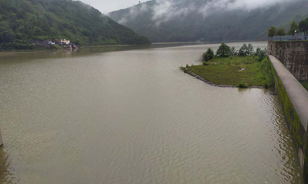 कुलेखानी ड्यामको तटीय क्षेत्र डुबानको जोखिममा, स्थानीयलाई सतर्क रहन आग्रह