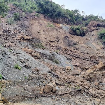 बाढी पहिरोबाट ९९ जनाको मृत्यु, ७२ बेपत्ता