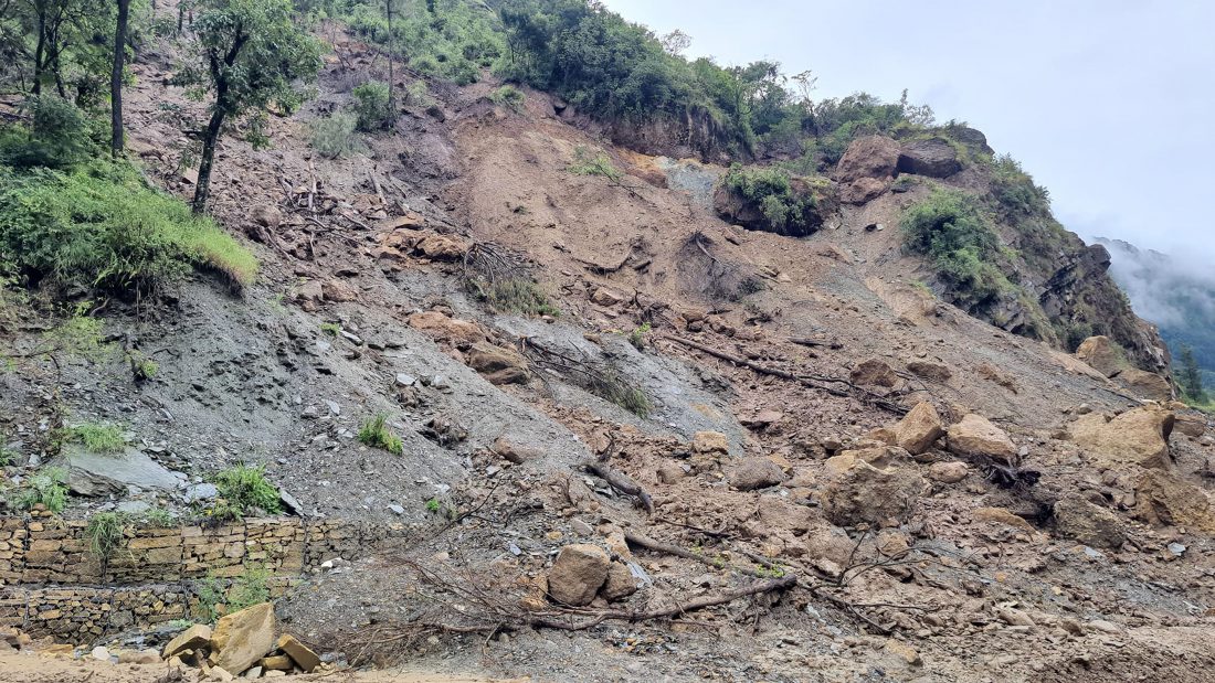 लुम्बिनीमा बाढीपहिरोको वितण्डा, रुपन्देहीमा २ वेपत्ता, २० परिवार विस्थापित