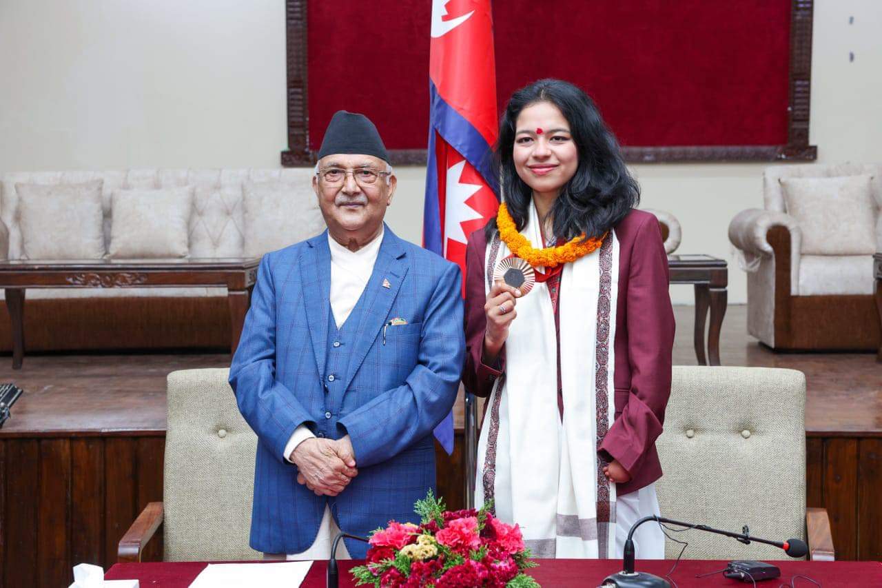 पलेशा गोवर्धनलाई कर नकटाइ ६५ लाख पुरस्कार दिने प्रधानमन्त्रीको घोषणा