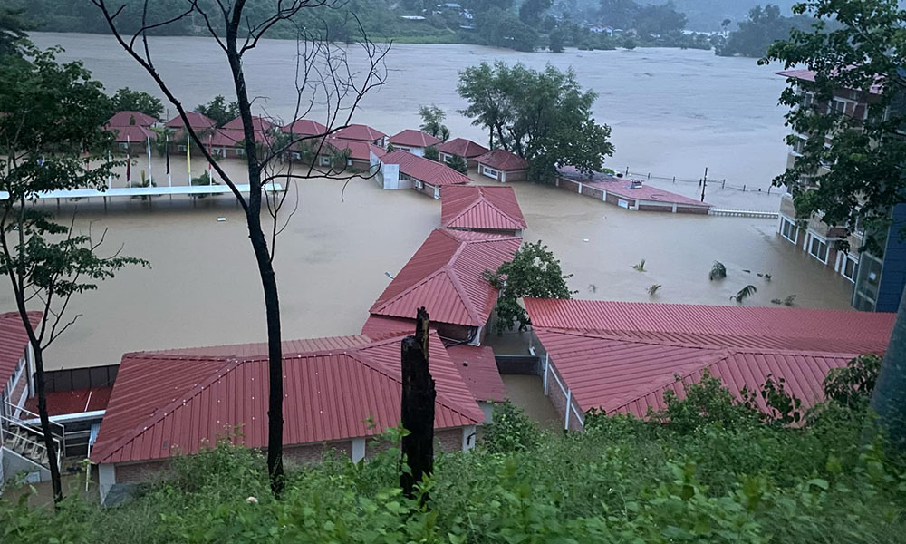 रोशी र सुनकोशीका तटीय क्षेत्रमा तबाही, के-के भयो मुल्कोट र खुर्कोटतिर ?