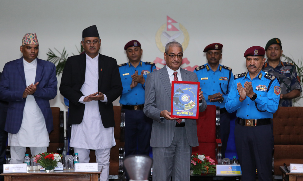 बहुआयमिक चुनौती सम्बोधन गर्न अन्तर्राष्ट्रिय समन्वय र सहकार्य आवश्यक: गृहमन्त्री लेखक