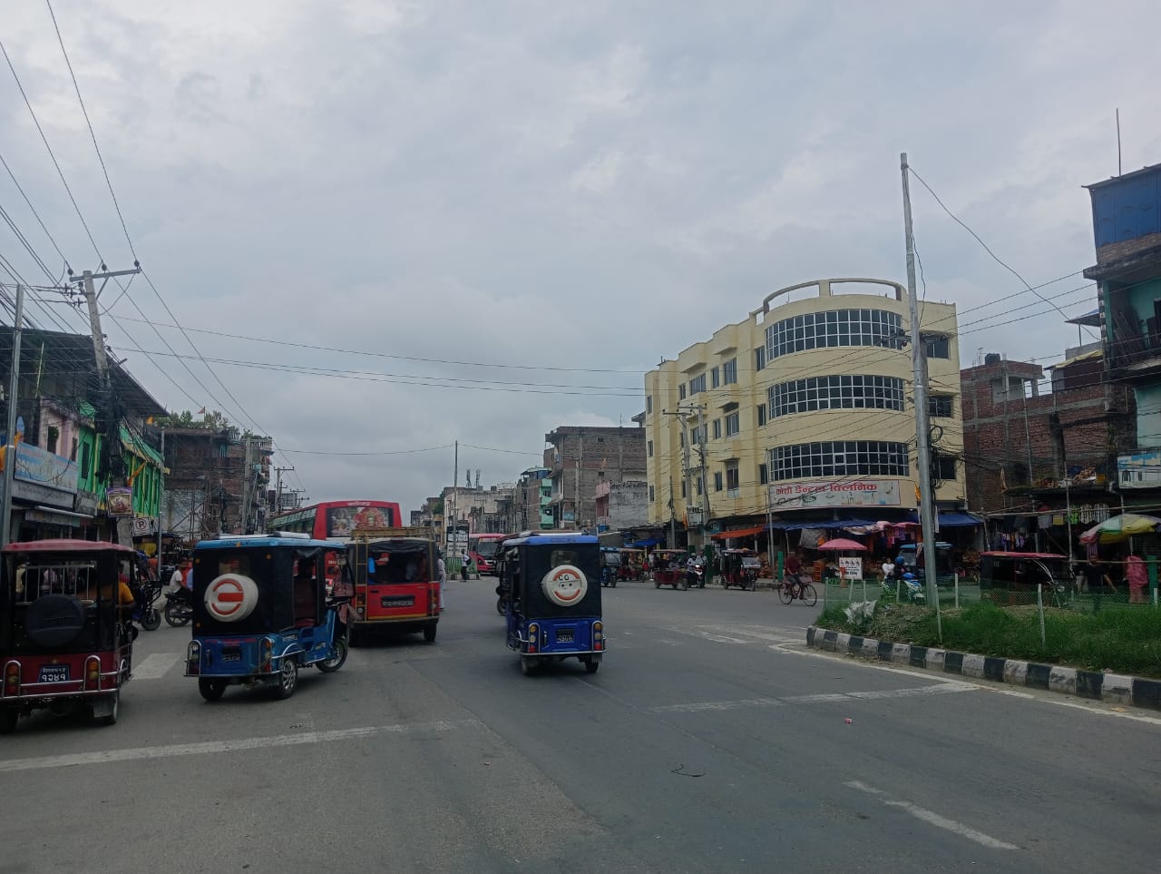 विराटनगर महानगरद्वारा ५ स्थानमा ट्राफिक लाइट जडान सुरु