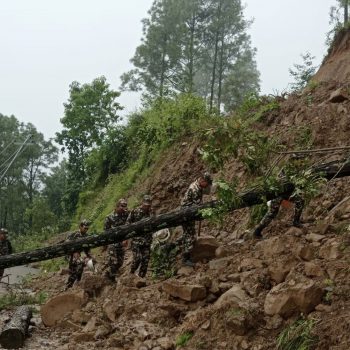 बाढी पहिरोः काभ्रेमा ६२ जनाको मृत्यु, चार जना बेपत्ता