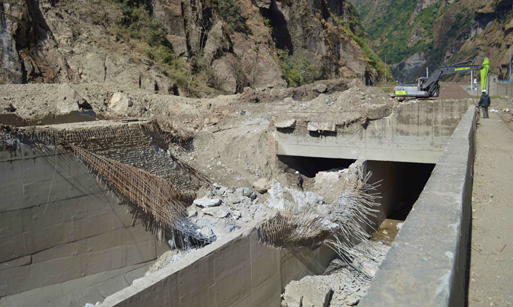 बाढीपहिरोले क्षतिग्रस्त माथिल्लो तामाकोशी आंशिक सञ्चालनको तयारीमा