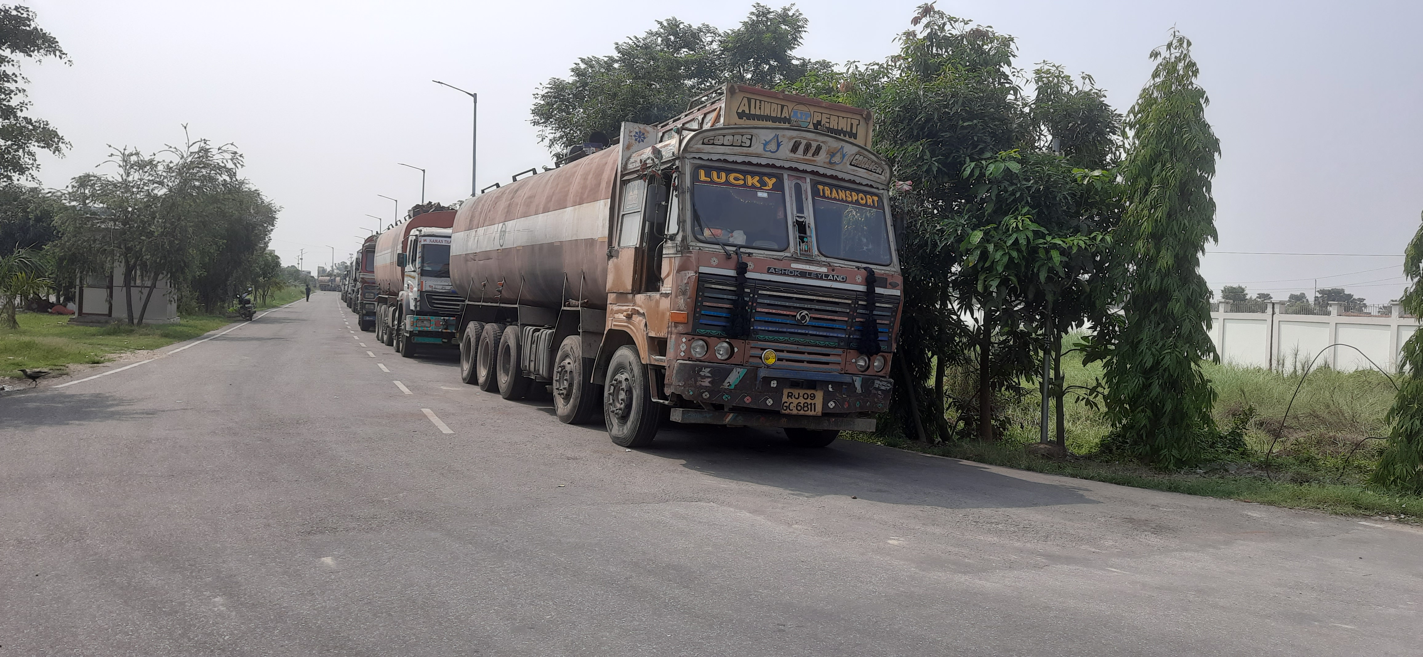 वीरगञ्जबाट पेट्रोलियम पदार्थको आयात २५ प्रतिशतले घट्यो