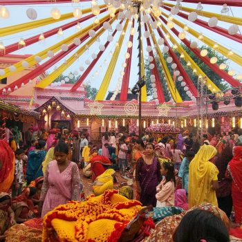 जनकपुरमा दशैंः राजदेवी माताको खोइछ भर्न महिलाहरूको घुइँचो, साँझ ७ बजेबाट बलि चढ्ने