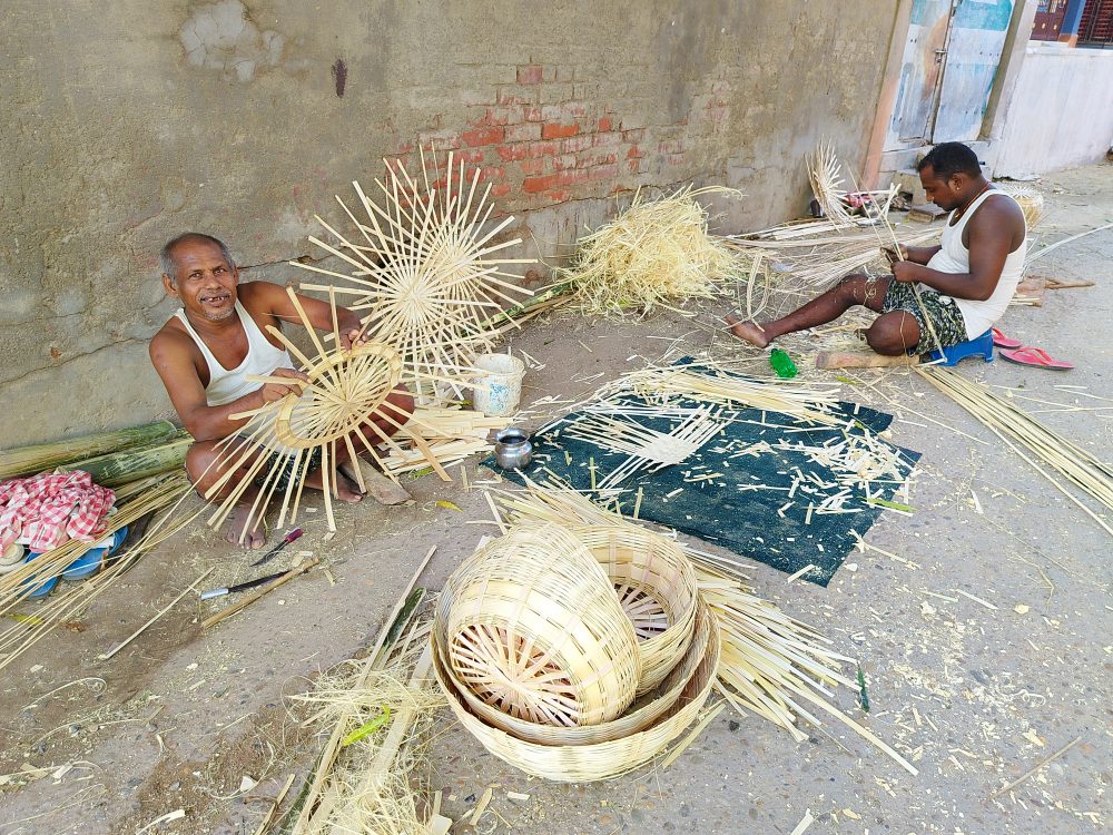 ‘दुखियाको हाँसोमा ईश्वरको बास’