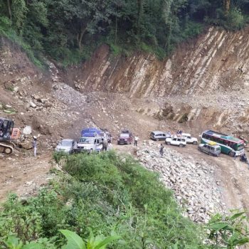 हेटौंडा-काठमाडौं जाँदा वैकल्पिक सडक प्रयोग गर्न आग्रह