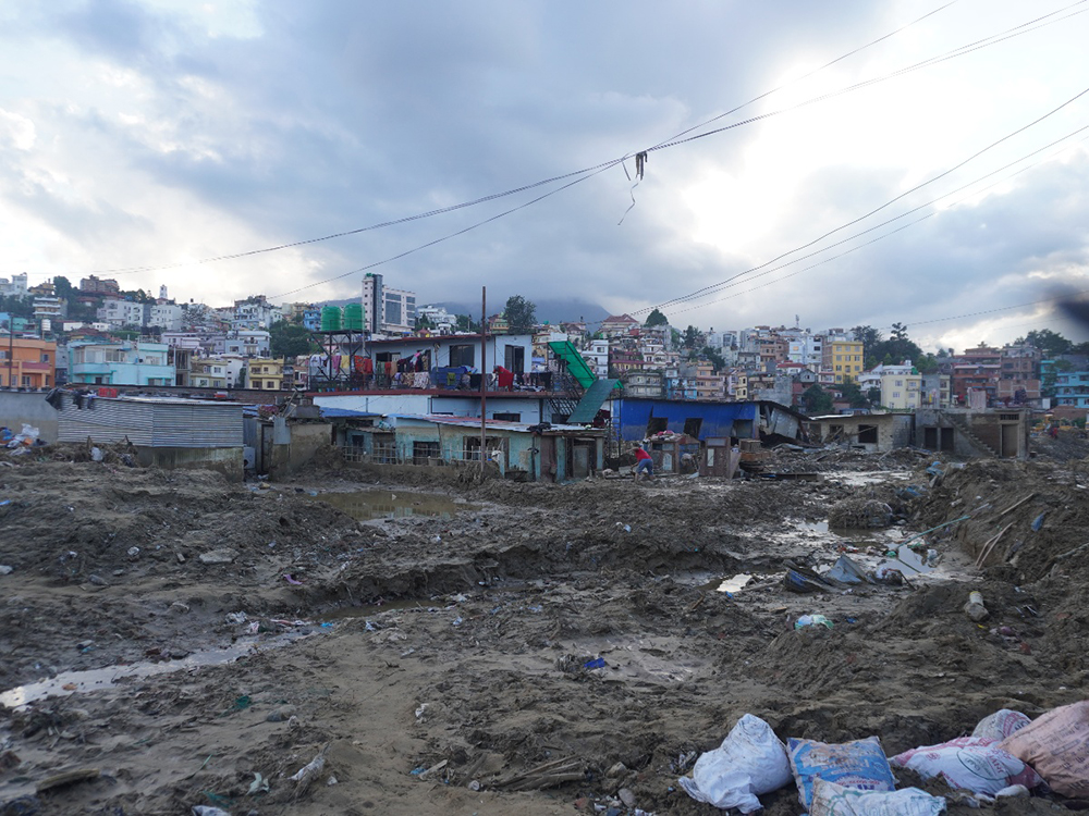 ललितपुरका बाढीप्रभावितलाई महामारीको चिन्ता