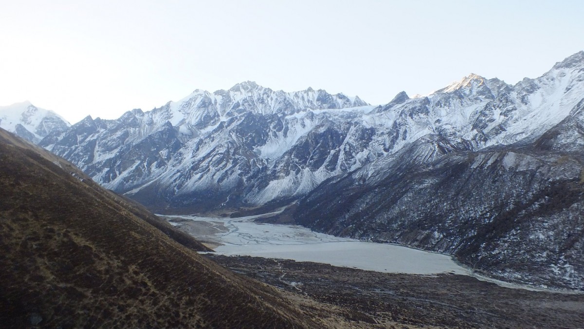 लाङ्टाङमा हराएका पर्यटक मृत भेटिए