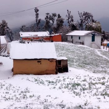 सुदूरपहाडमा हिमपात, जनजीवन प्रभावित