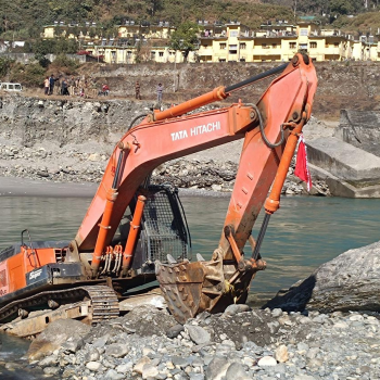 नेपाली भूमिमा हस्तक्षेप नगर्ने बताएपछि भारतीय एक्स्काभेटर र चालक ६ घण्टा पछि नियन्त्रणमुक्त